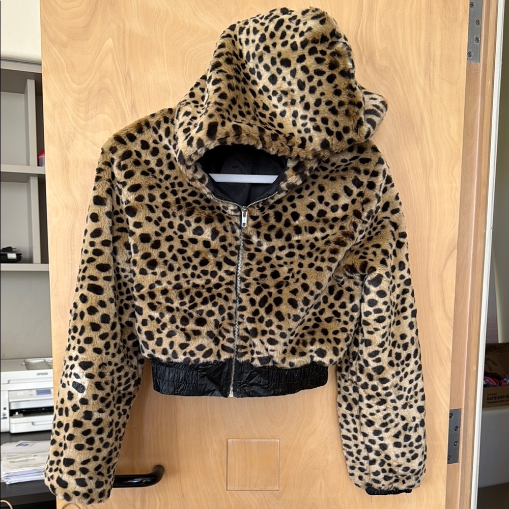 Leopard Print Faux Fur Crop Jacket